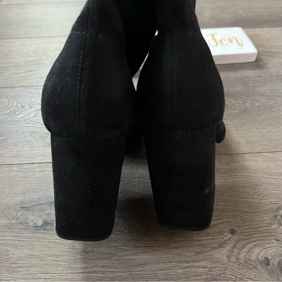 Marc Fisher Larry Pointed Toe Sock Booties NWOT - Picture 4 of 7